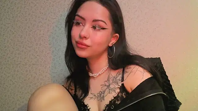 baby  kim online show from May 18, 2026, 11:10 pm