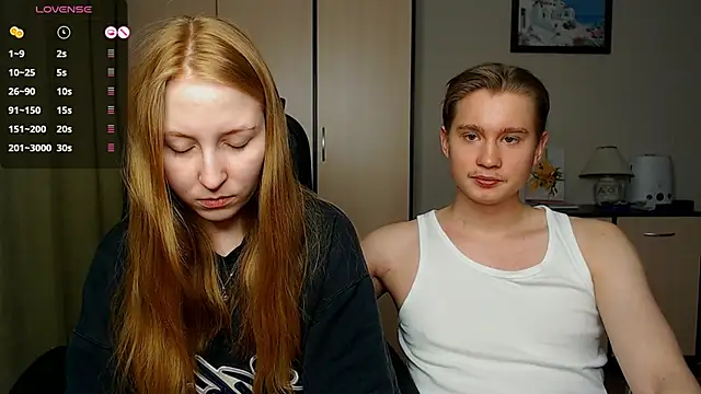 Snapshot of AliceStoneJhonyStone chatting on February 20, 2025, 2:02 pm AliceStoneJhonyStone online show from February 20, 2025, 2:02 pm