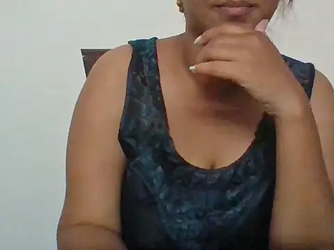 Snapshot of Sexy-Shalinii chatting on April 19, 2026, 3:44 pm Sexy-Shalinii online show from April 19, 2026, 3:44 pm
