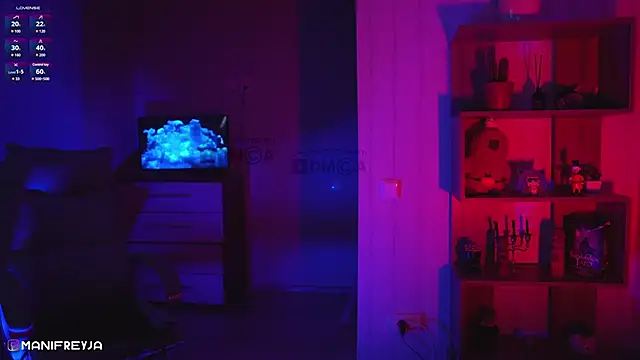 ManiFreyja online show from December 6, 2024, 9:46 pm