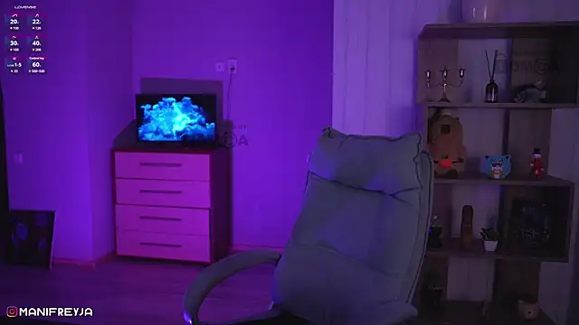 ManiFreyja online show from December 20, 2024, 1:36 am