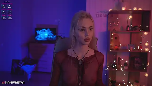 ManiFreyja online show from February 1, 2025, 10:55 pm