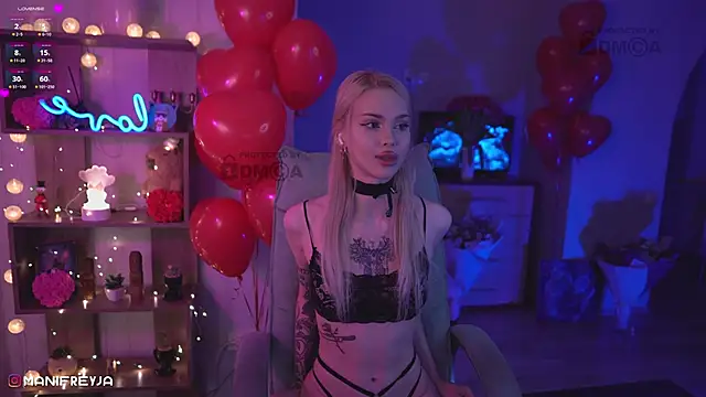 ManiFreyja online show from February 16, 2025, 9:48 pm