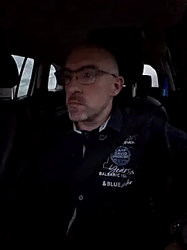 Crosss-23cm online show from November 8, 2025, 4:18 pm