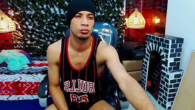 Snapshot of SonicJ25 chatting on January 14, 2025, 3:43 am SonicJ25 online show from January 14, 2025, 3:43 am
