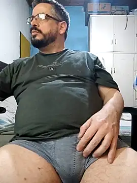 Snapshot of MrBig_2024 chatting on October 1, 2025, 8:04 pm MrBig 2024 online show from October 1, 2025, 8:04 pm