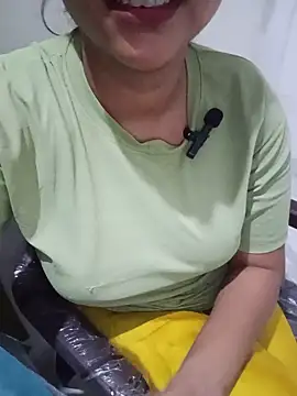 Snapshot of EeshaBhabi chatting on July 15, 2026, 1:49 pm EeshaBhabi online show from July 15, 2026, 1:49 pm