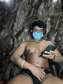 Snapshot of rony6663 chatting on November 25, 2025, 5:35 pm rony6663 online show from November 25, 2025, 5:35 pm