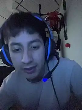 Stiven 017 online show from January 18, 2026, 10:57 pm