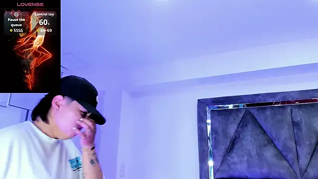 Snapshot of AbbySmiitth_ chatting on October 16, 2025, 12:17 pm AbbySmiitth online show from October 16, 2025, 12:17 pm