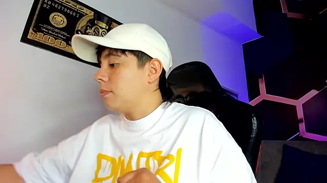 AbbySmiitth  online show from November 29, 2025, 7:28 pm