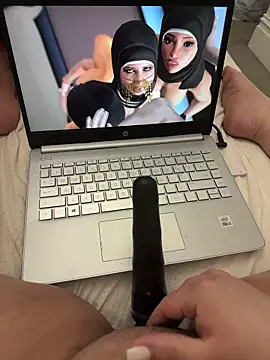 yourcutesarah online show from February 7, 2026, 4:22 pm