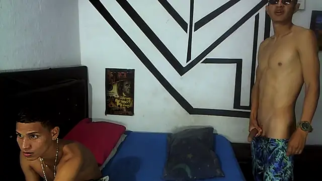 Snapshot of badssboys_always chatting on January 17, 2025, 4:49 am badssboys always online show from January 17, 2025, 4:49 am