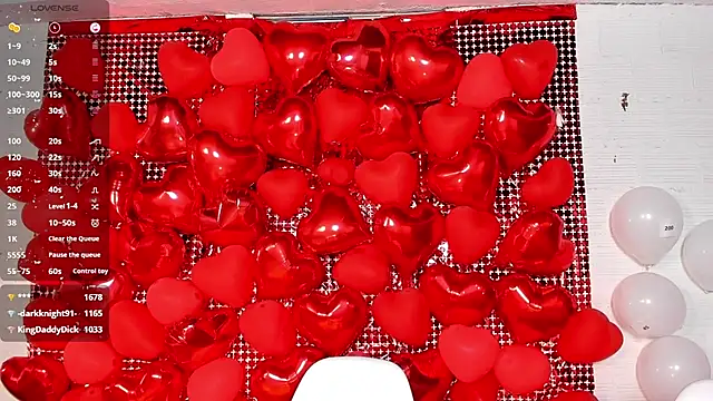 Crystal Dluna online show from February 14, 2025, 10:47 pm