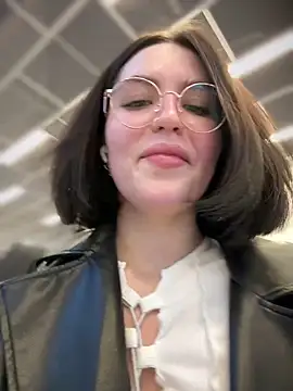 meow girl online show from January 8, 2025, 12:15 pm