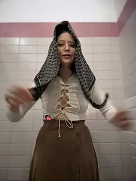 meow girl online show from January 8, 2025, 6:20 pm