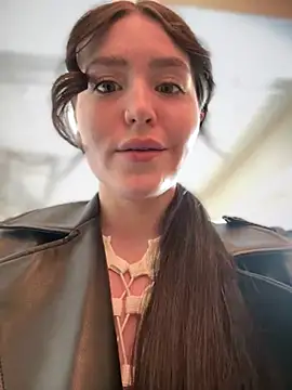 meow girl online show from February 21, 2025, 11:01 am