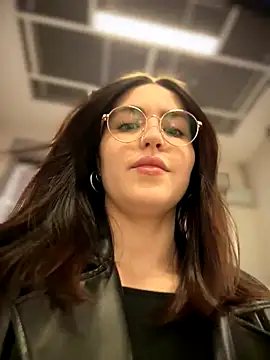 meow girl online show from October 16, 2025, 8:48 am