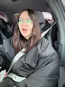 meow girl online show from February 3, 2026, 9:47 am