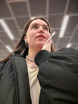 meow girl online show from February 10, 2026, 11:03 am