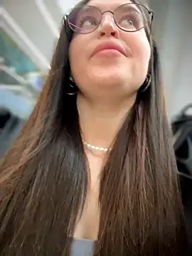 meow girl online show from April 16, 2026, 9:54 am