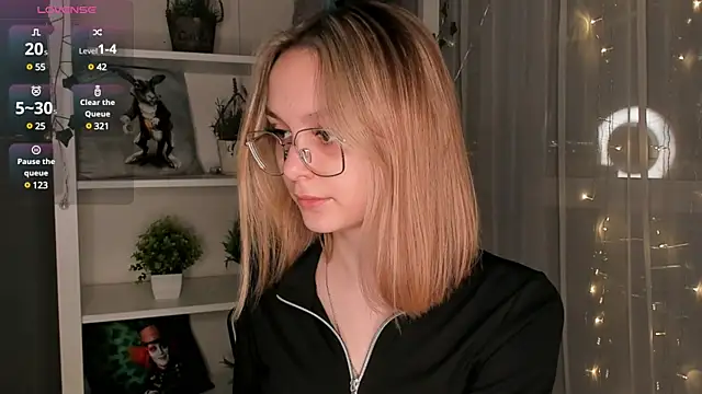 ms elizabethqueen online show from February 7, 2025, 3:52 pm