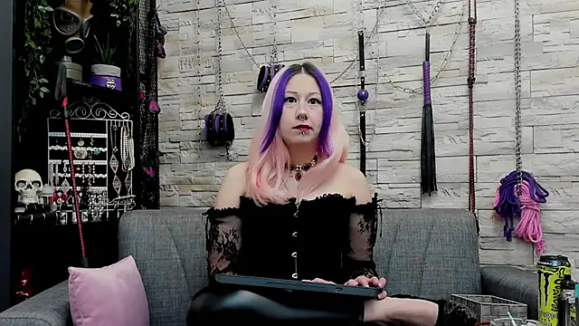 CruelMistress online show from November 19, 2025, 2:39 pm