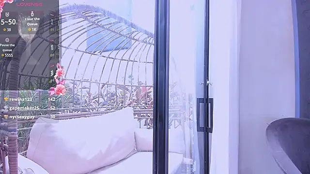 Venusflame   online show from March 13, 2025, 4:34 pm