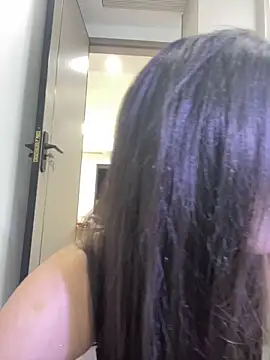 xyebobs online show from October 14, 2025, 1:01 pm