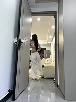 xyebobs online show from February 26, 2026, 4:06 pm