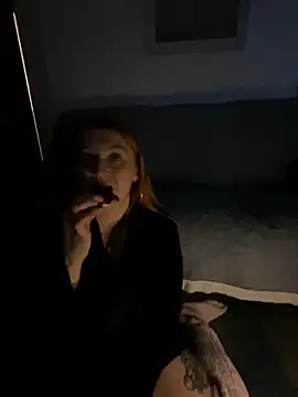 Snapshot of Stoner_BarbieXX chatting on February 12, 2026, 10:49 pm Stoner BarbieXX online show from February 12, 2026, 10:49 pm