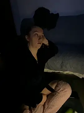 Snapshot of Stoner_BarbieXX chatting on March 6, 2026, 11:01 pm Stoner BarbieXX online show from March 6, 2026, 11:01 pm