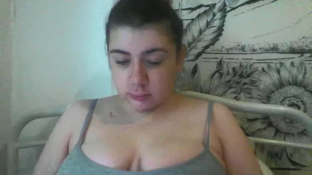 Snapshot of CamilaCherryX chatting on October 5, 2025, 2:26 pm CamilaCherryX online show from October 5, 2025, 2:26 pm