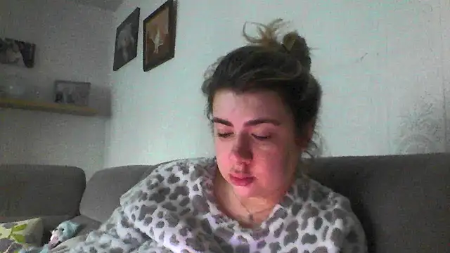 CamilaCherryX online show from January 7, 2026, 3:25 pm