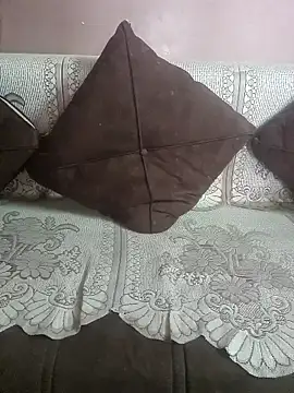 Snapshot of milf-kaira chatting on October 31, 2025, 6:03 am milf-kaira online show from October 31, 2025, 6:03 am