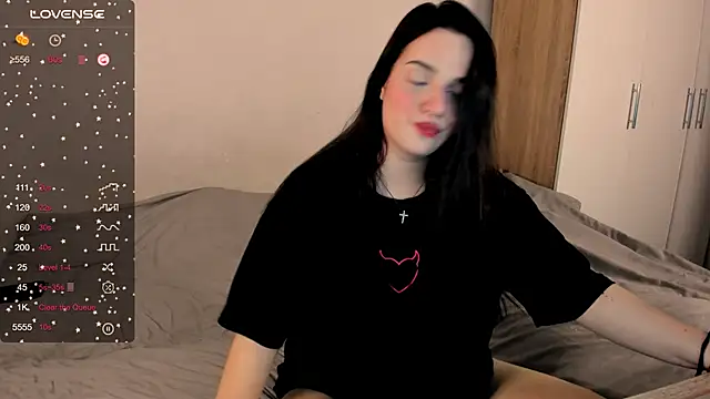 Snapshot of __Latisha__ chatting on February 27, 2025, 3:58 am Latisha online show from February 27, 2025, 3:58 am