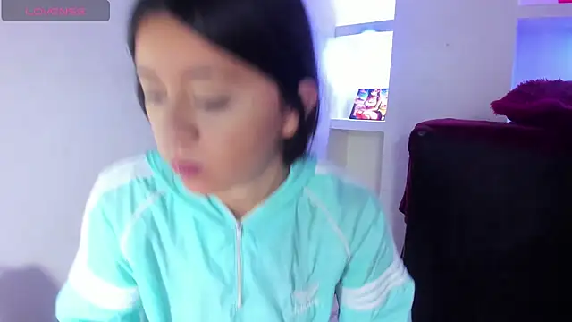 zoe connor19 online show from February 19, 2026, 8:05 pm