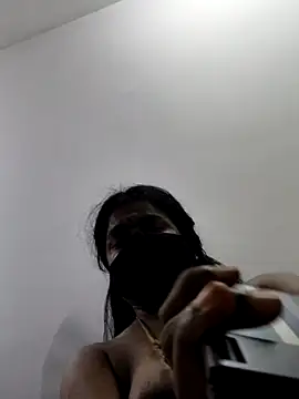 Snapshot of Tamilrojanew chatting on October 11, 2025, 8:35 am Tamilrojanew online show from October 11, 2025, 8:35 am