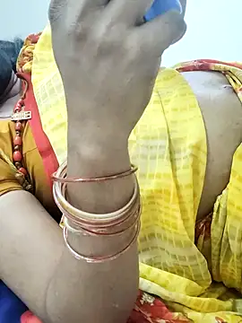 Snapshot of Tamilrojanew chatting on November 4, 2025, 8:08 pm Tamilrojanew online show from November 4, 2025, 8:08 pm