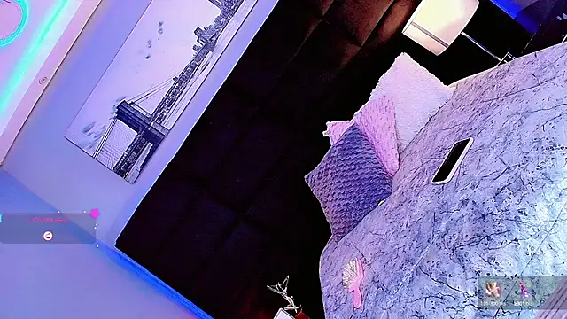 Snapshot of Shanelengel chatting on March 21, 2025, 8:50 pm Shanelengel online show from March 21, 2025, 8:50 pm