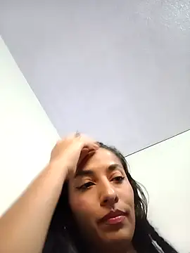 Snapshot of chloewildd_ chatting on February 19, 2026, 11:34 pm chloewildd online show from February 19, 2026, 11:34 pm