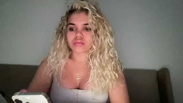 Snapshot of brithneysquirt chatting on February 17, 2026, 7:16 am brithneysquirt online show from February 17, 2026, 7:16 am