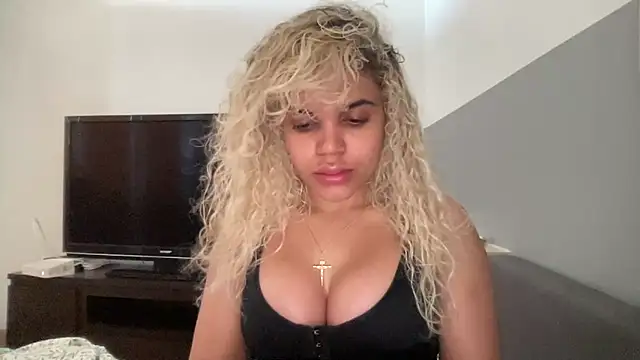 Snapshot of brithneysquirt chatting on February 28, 2026, 9:21 am brithneysquirt online show from February 28, 2026, 9:21 am