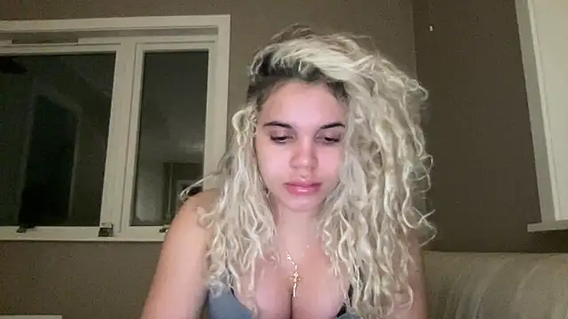 Snapshot of brithneysquirt chatting on March 10, 2026, 8:14 pm brithneysquirt online show from March 10, 2026, 8:14 pm