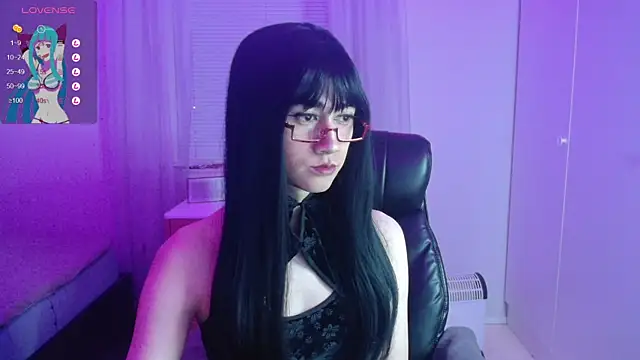Snapshot of lewd_pillows chatting on February 3, 2025, 6:17 pm lewd pillows online show from February 3, 2025, 6:17 pm