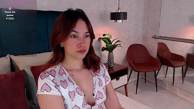 AdeleAndersonn online show from October 26, 2025, 12:55 pm