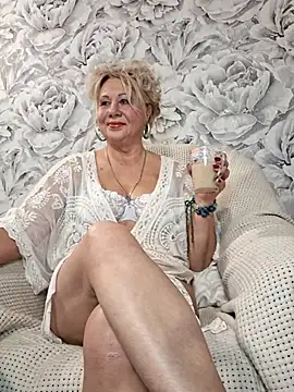 PALETT online show from November 7, 2025, 1:33 pm