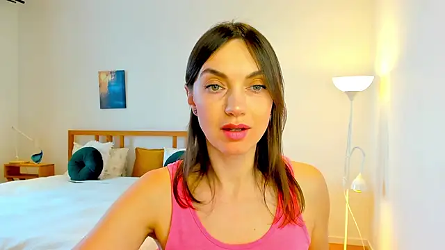 LovelyeeMia online show from December 20, 2024, 11:32 am