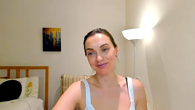 LovelyeeMia online show from December 21, 2024, 4:46 pm