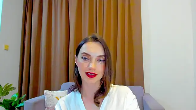 LovelyeeMia online show from October 18, 2025, 2:40 pm